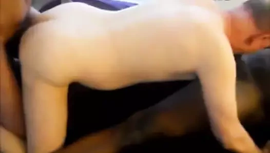 Üç musluk, iki yük, çoklu yük.