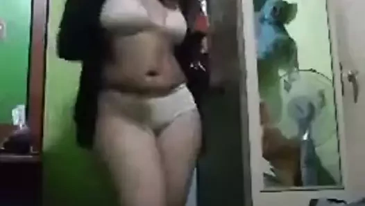 Ateşli külot dansı