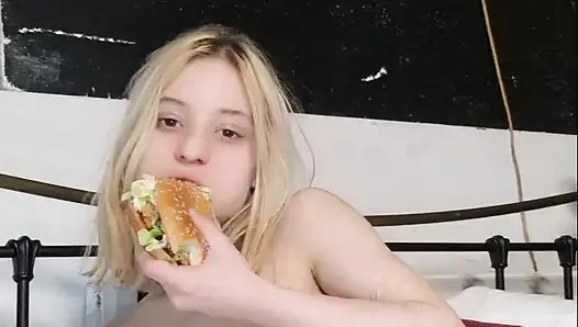 Eating Burger Naked Lol