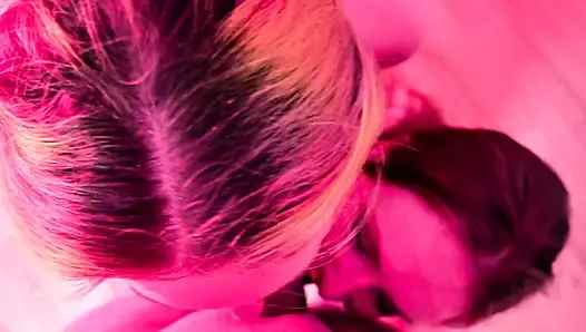 Oda arkadaşları fenomeni emiyor