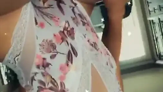 Kovboy kız Lela Star'ın sıkı ıslak amına biniyor