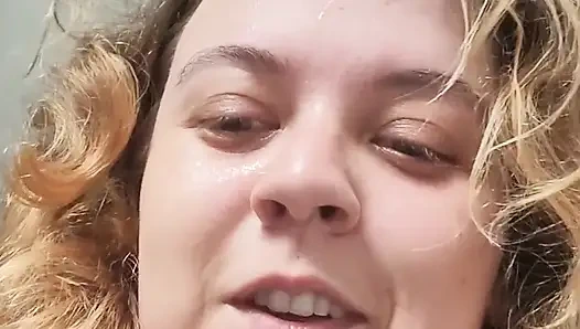 Yeni Komşu Misafirperverliğimin En Iyilerini Hak Ediyor