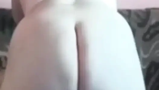 Şişman götle twerk yapıyor