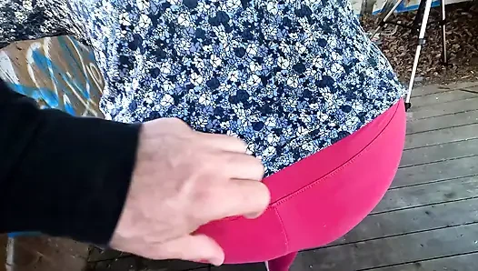 Memeler ve göt verandada şaplak atılıyor