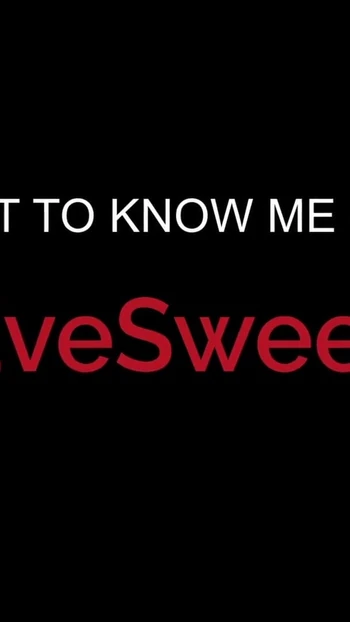 Захватывающий момент из "Симпатичная худенькая латинская шлюшка из колледжа обожает сосать мокрый член"