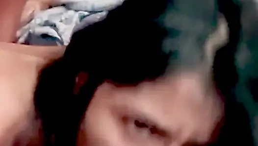 Sevimli Meksikalı kızdan iyi bir sakso