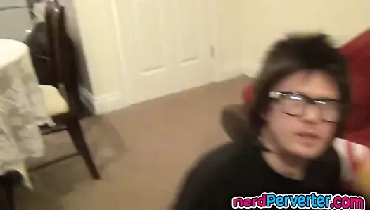 Etli İngiliz sürtük becerdin tarafından bir geordie nerd