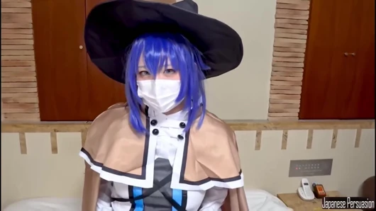 Sevimli sevimli cosplayer vahşi ve unutulmaz özel çekimde oyuncu cazibesiyle şovu çaldı