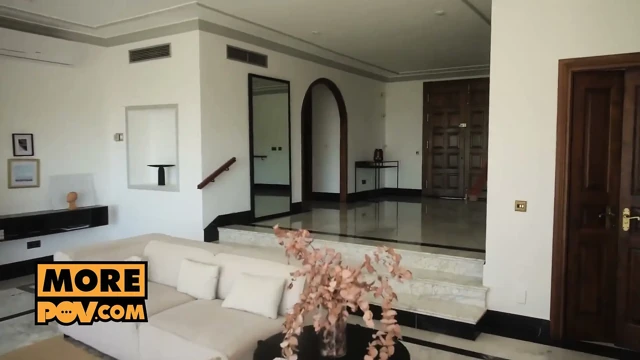 Angelika ve Karina King yasak bir anda yakalandı