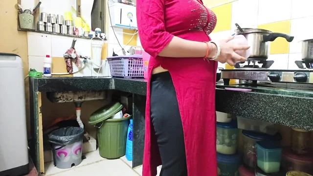 Bhabhi Ko Khana Banane Nhi Diya Devar Ji Ne Kichen Mai Hi Choda