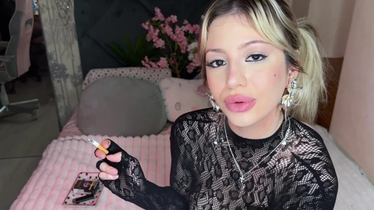 Naylon tanrıça sigara içme baştan çıkarma - seksi sigara fetişi azdırma