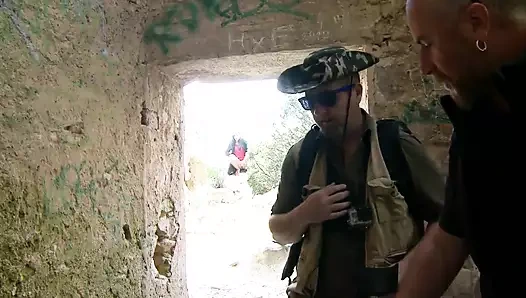 Kale sürtüğü üvey oğlunu sikiyor