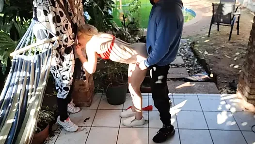 dışarıda eğlence
