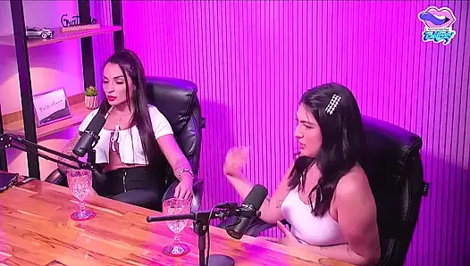Şimdiye kadar gördüğün en ateşli zenci kadın, podcast'te her şeyi anlatıyor.