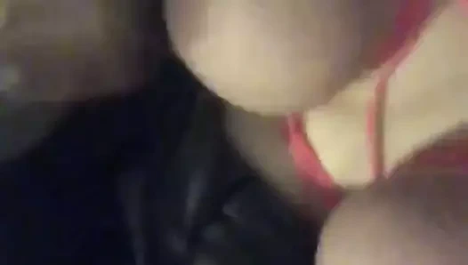 Göğüslerimi tokatla