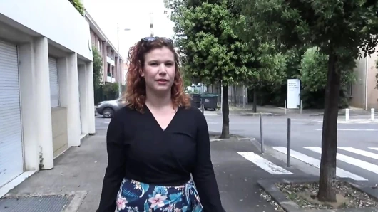 Lou, otuzlu yaşlarında bir asistan!