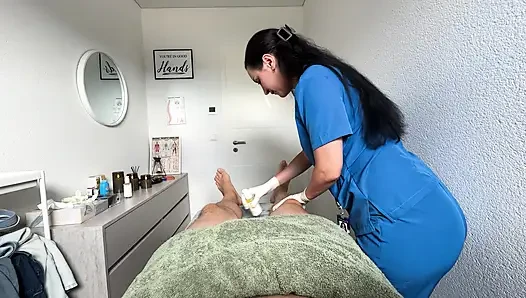 Hot Masseuse Puts On Latex Gloves For A Messy Happy Ending Cumshot