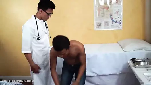 Medical fetiş asians alex ve argie