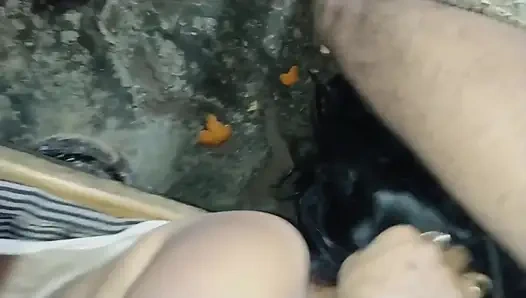 Hintli ateşli anne üvey oğluyla ağzını sikiyor Hintçe ses kaydı