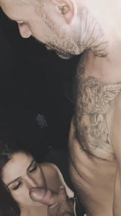 Evli kadın deliğinde yabancıları emiyor! | Klip 1