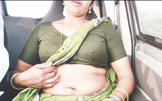 Hintli hizmetçi arabada seks. Telugu edepsizce konuşuyor. Güzel sari hizmetçi ev sahibiyle seks için uzun bir yolculuk yapıyor.