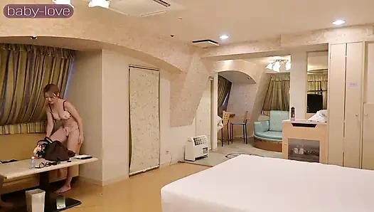 Sansürsüz kız Esthetician: kirli servis her damlayı boşaltıyor ve sonra dölleniyor