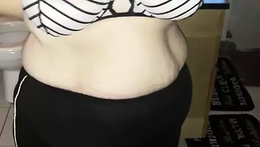 Striptiz iri güzel kadın