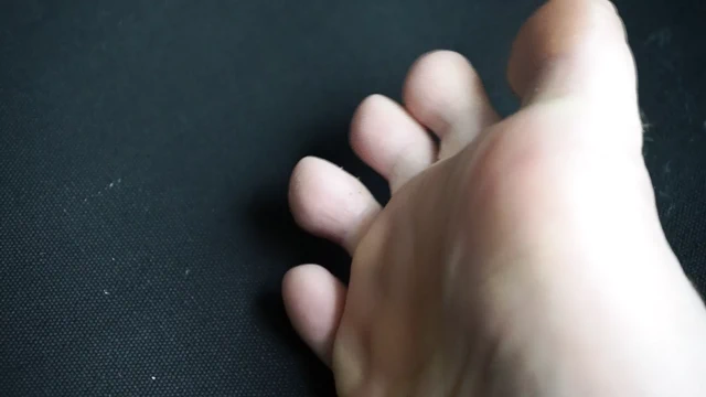 Yumuşak parmaklar yüksek kemerler