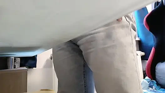 Patron iş arkadaşını kamerada mastürbasyon yaparken yakaladı!