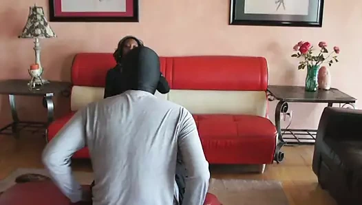 Anneanne inliyor olarak o gets bir sert sikme sonra emme büyük horoz