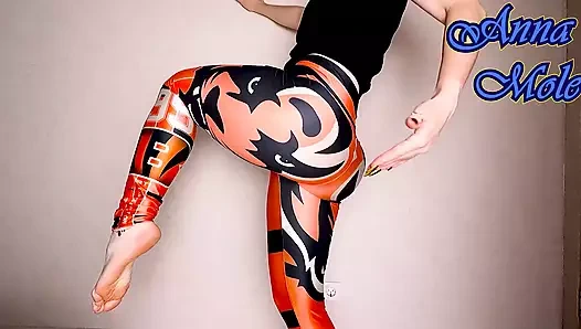 Taytlı taytlı taytlı pawg şaplak atıyor