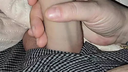 Üvey anne üvey oğlu büyük yarakla 8 inçlik yarağa mükemmel oral seks