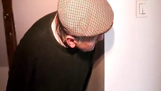 Fransa'dan tombul sürtük aynı anda birden fazla yarağı memnun ediyor