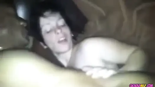 Aldatılan orta yaşlı seksi kadın - gavat orta yaşlı seksi kadın hepimiz gavat oyunu hakkındayız. Arkadaşlarım ve ben sert eş değiştirenleriz ve yenileriyle tanışmak isterim