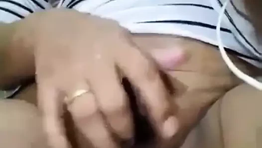 Kız kardeş Mastürbasyon