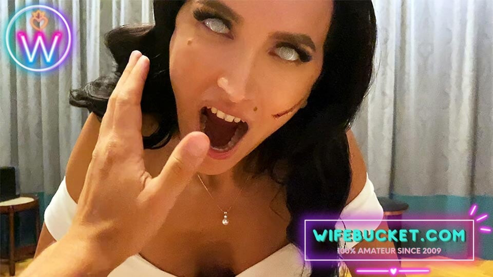 Evli kadın tarafından ev yapımı porno - risque cadılar bayramı oral seksi