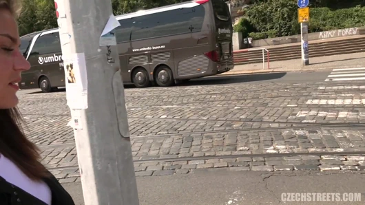 Çek sokakları - şimdiye kadarki en ürperen kız