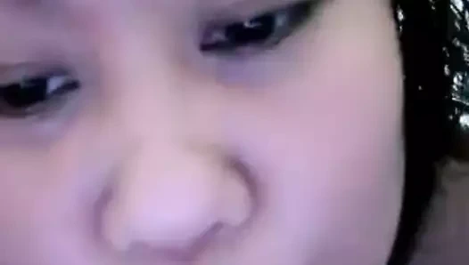 Pinay canlı olarak etiketlendi