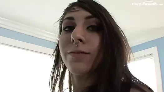 Warzone genç oyuncu bir Creampie ile bir assfuck var