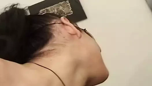 Sevgi dolu bir çift seks yapmak için ofiste buluşuyor