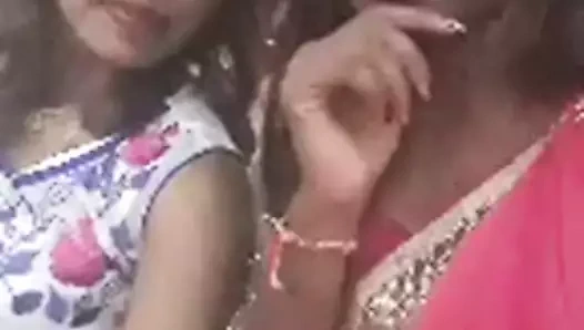 Seksi kız seksi bir kız tarafından yapıldı 2.mp4