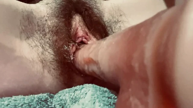 FTM trans adam dildoyla amını sikiyor