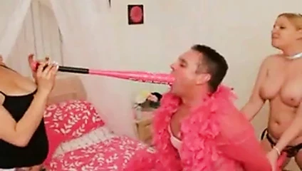 Kevin'in fem dom kadınlaştırma programı