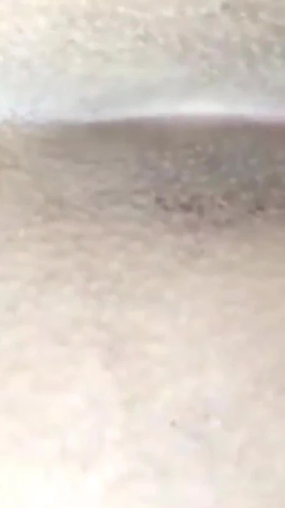 Hintli desi üvey kız kardeş ve üvey erkek kardeş yatağı paylaştı ve sert Hintli seks videosu | Klip 2