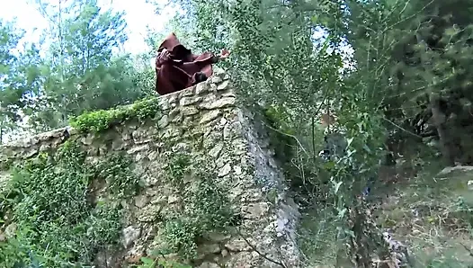 Doğal memeli sarışın sürtük derin sakso çekiyor sert sikişiyor ve hepsini içiyor