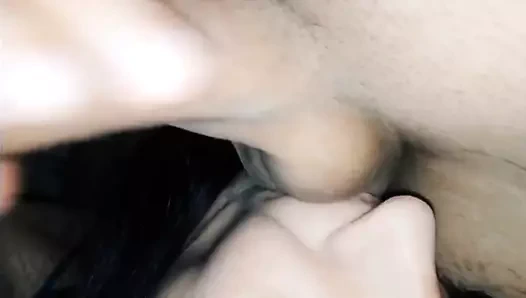 Derin bakış açısı yakın çekim oral seks