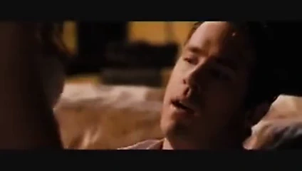 Olivia wilde vücudunu sunuyor