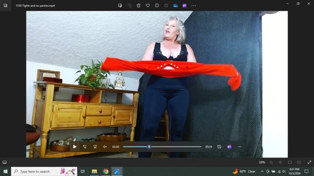 1150 tayt ve külotsuz tapma