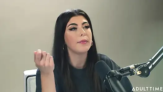 Gal ritchie: spiegler kız ve hentai sevgilisi | Adult Time Podcast