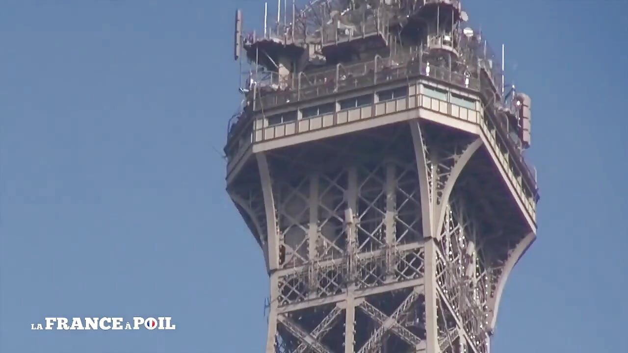 Bu yaşlı şeker baba tatilde sürtükle evde kalmayı seçiyor